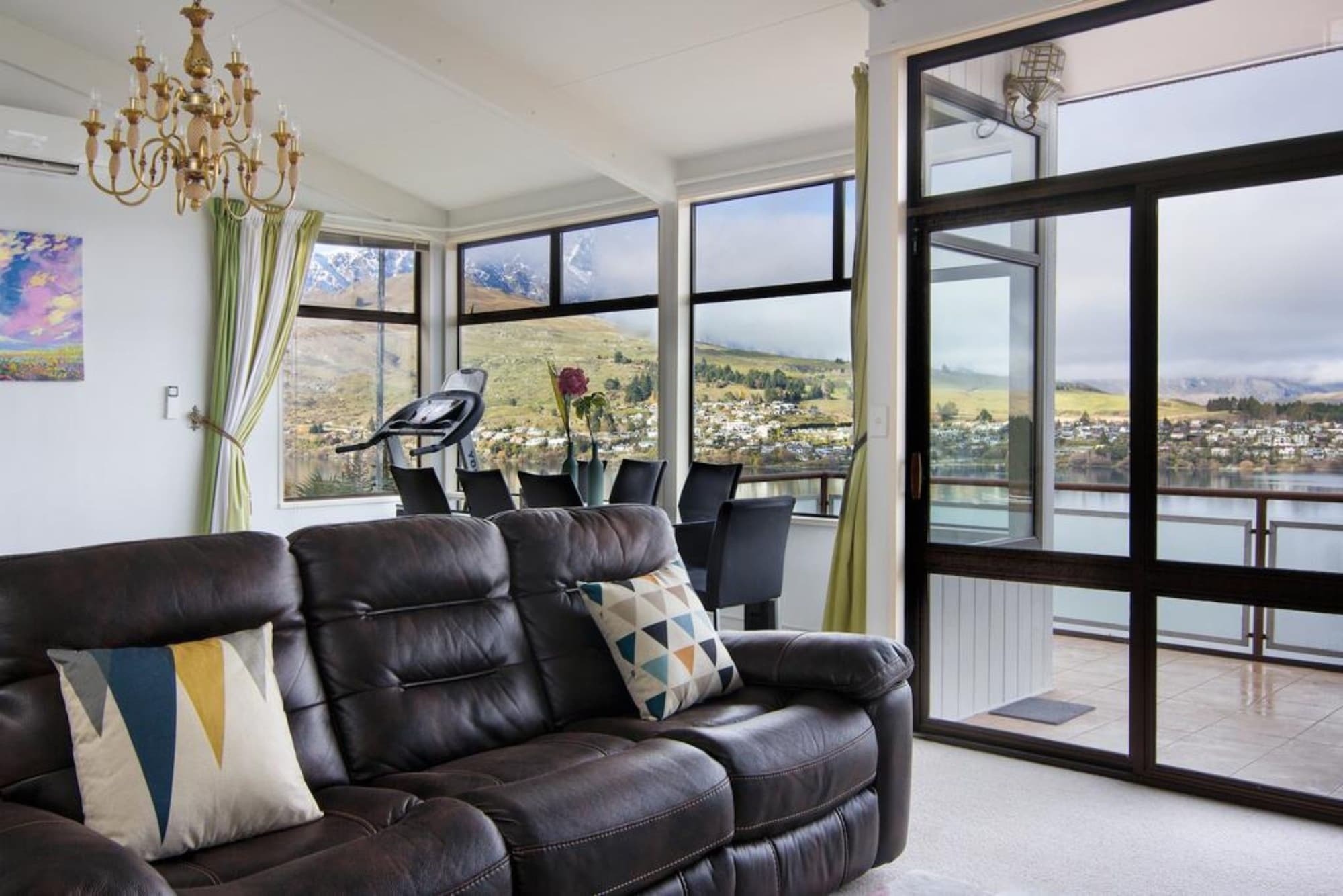 Earnslaw Villa With Lake View Queenstown Exteriér fotografie